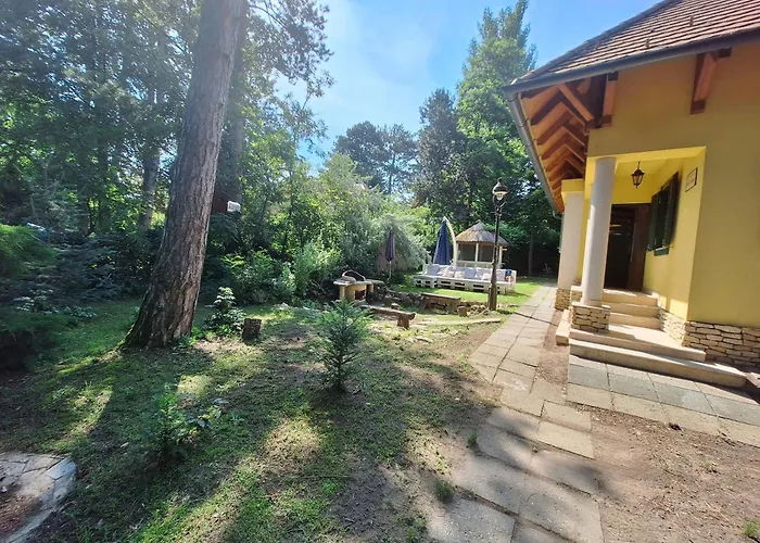 別荘 Vecsey Zamárdi